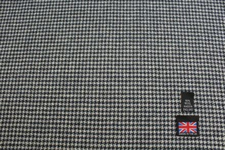 Pure New Wool Puppytooth Tweed Fabric | DM95