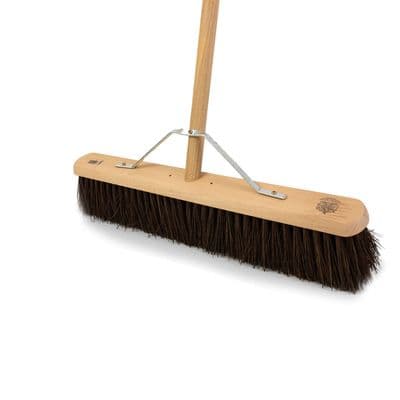 HILLBRUSH FINEST PLATFORM BROOM WITH FITTED HANDLE - 610 MM - BAHIA - STIFF
