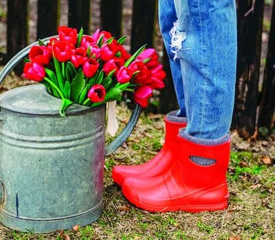 LBC ULTRALIGHT ANKLE BOOTS RED