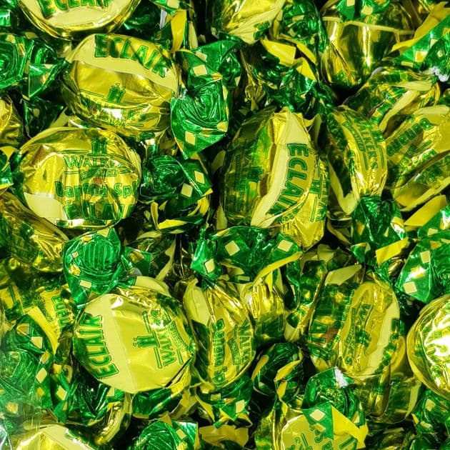 Walkers Banana Eclairs