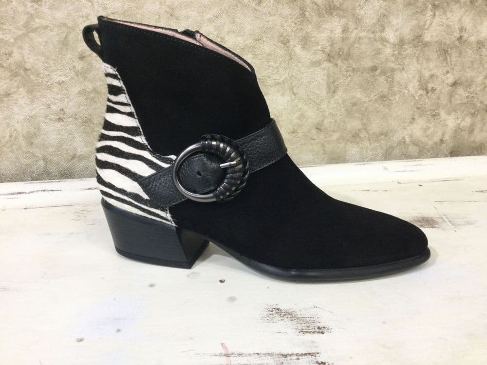 Hispanitas ZPI254256 Black Suede & Zebra Heel with Buckle Detail