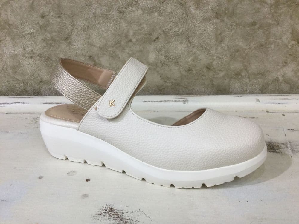 Kate Appleby Wootton Cream/Gold Closed Toe Sling Back