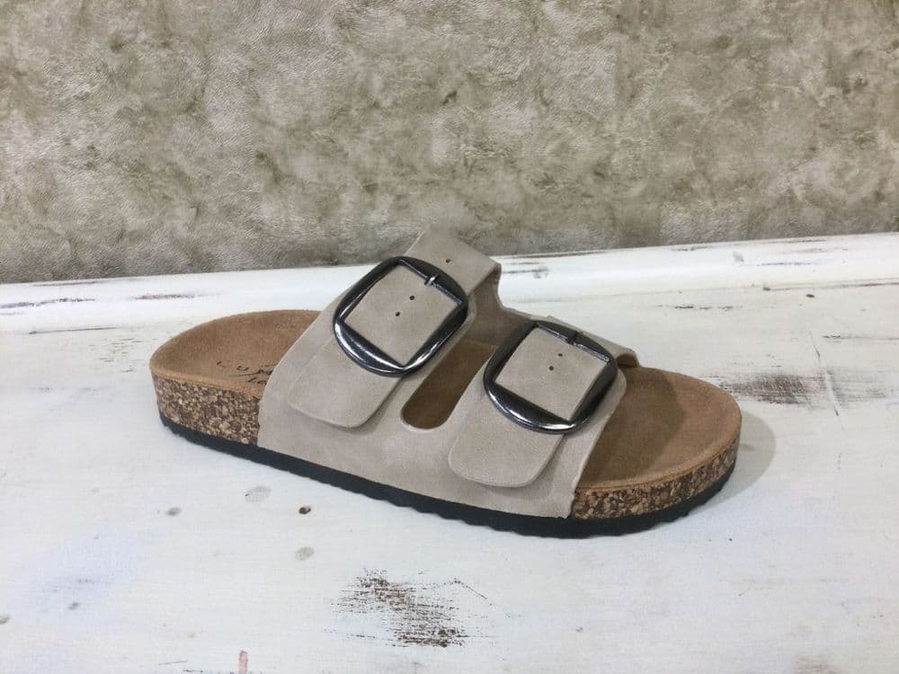 Lunar JLC008 Rondo Beige Sandal