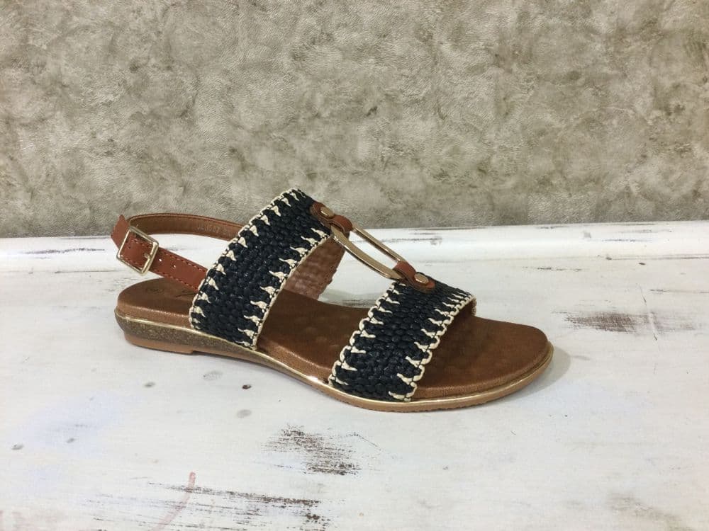 Lunar JLH587 Jules Black/Gold Detailed Sandal