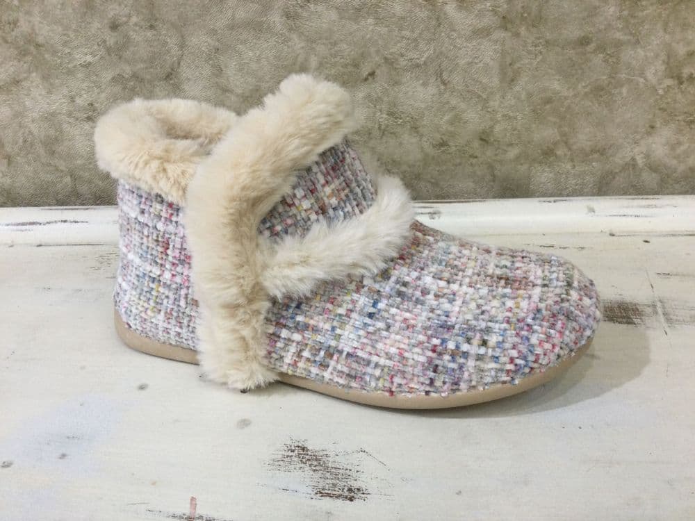 Lunar KLA261 Elle Beige Bootie Slipper