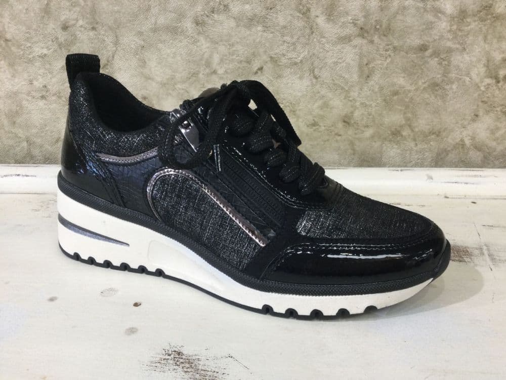 Marco Tozzi  23767-45 098 Black Wedge Trainer