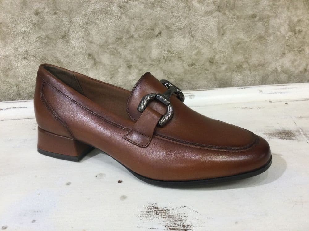 Marco Tozzi  24249-45 305 Tan Heeled Loafer with Buckle Detail