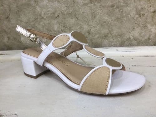 Marco Tozzi  28231-44 White/Gold Mix Low Heeled Sandal