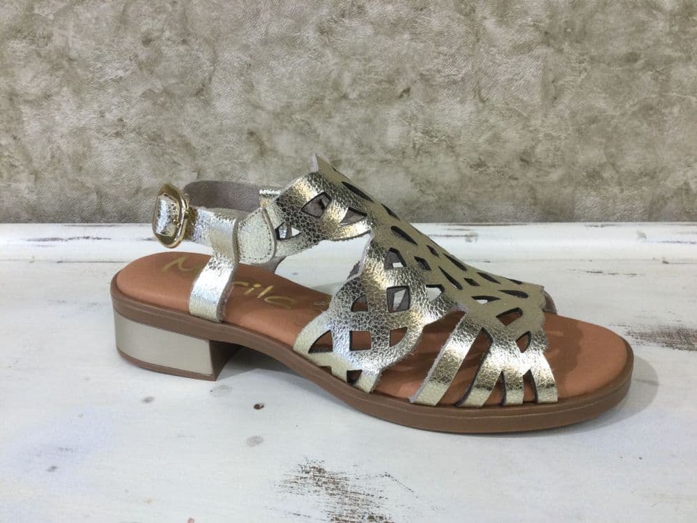 Marila Jeli Gold Leather Block Heel with Cutout Details