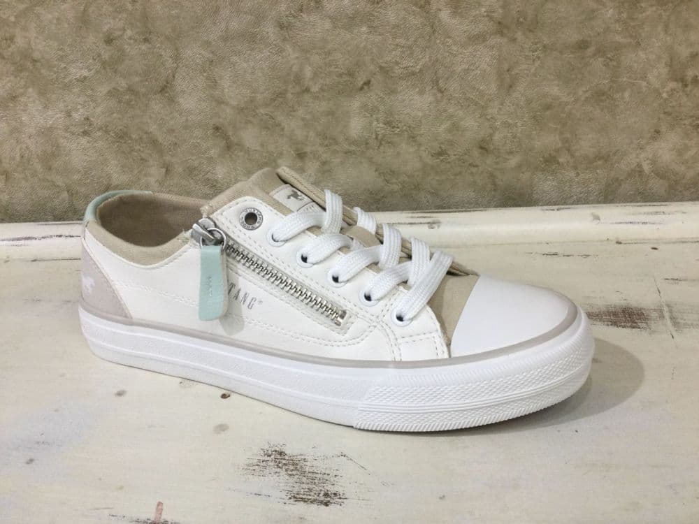 Mustang 26M0222010 White and Mint Mix Trainer