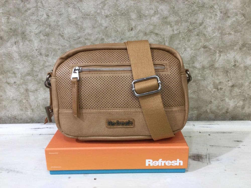 Refresh 183353 Camel Crossbody Bag
