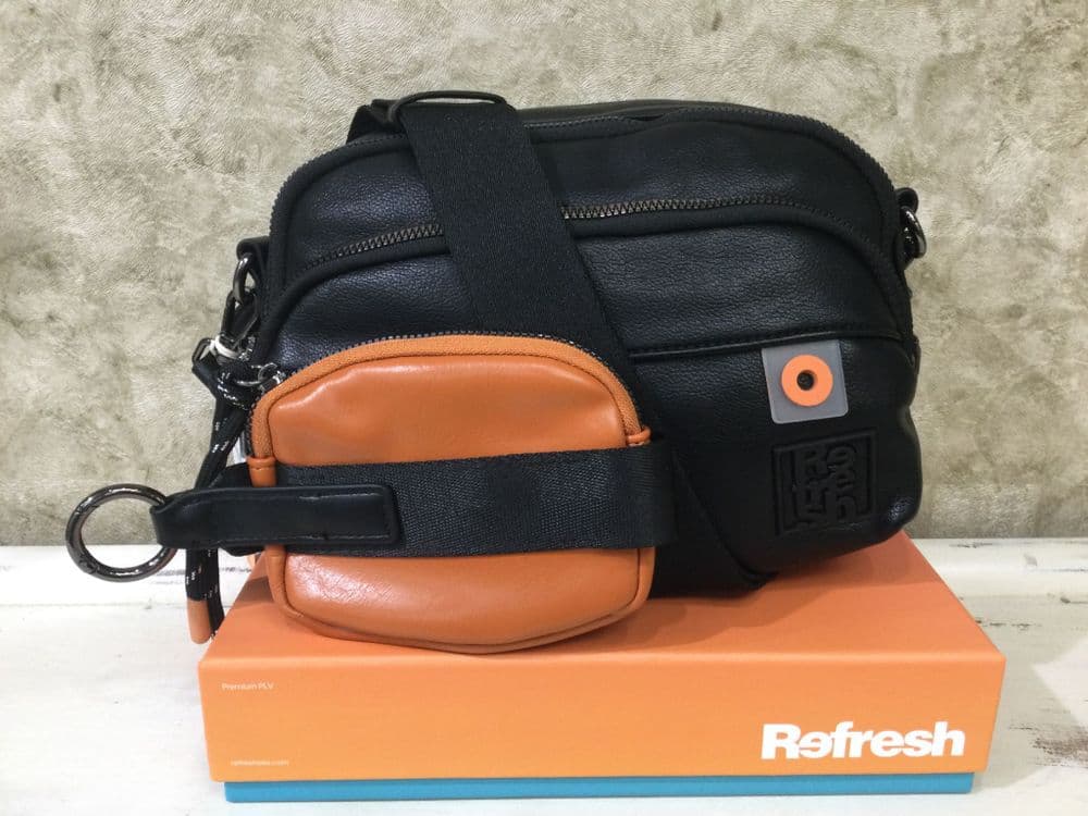 Refresh Handbag 183437 Black Soft Crossbody Bag