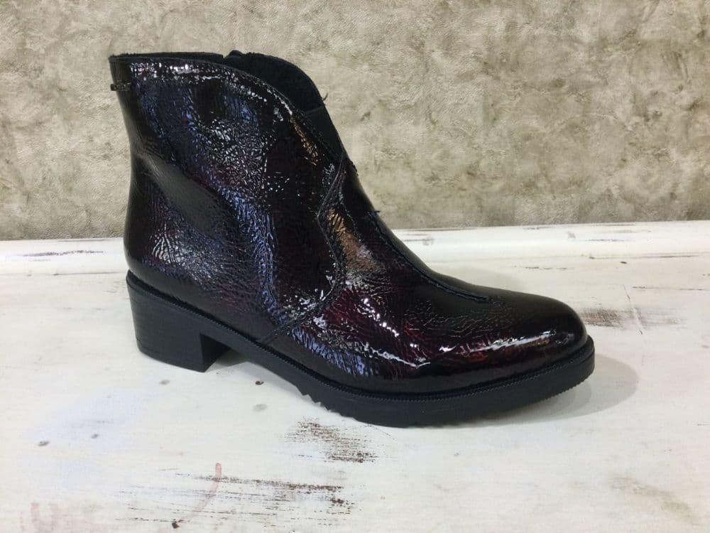 Rieker Y0553-35 Black/ Wine Patent Ankle Boot