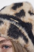 Rino & Pelle Raaza Beanie with Big Leopard Print