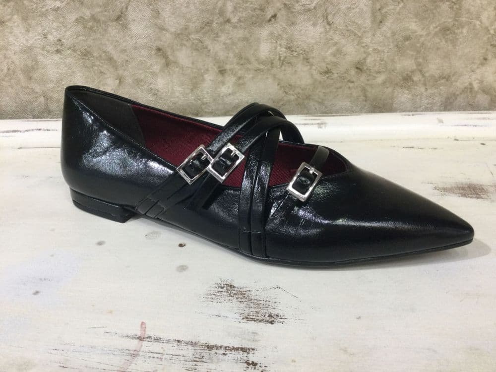 Tamaris 22160-45 001 Black Flat Shoe with Buckle Details