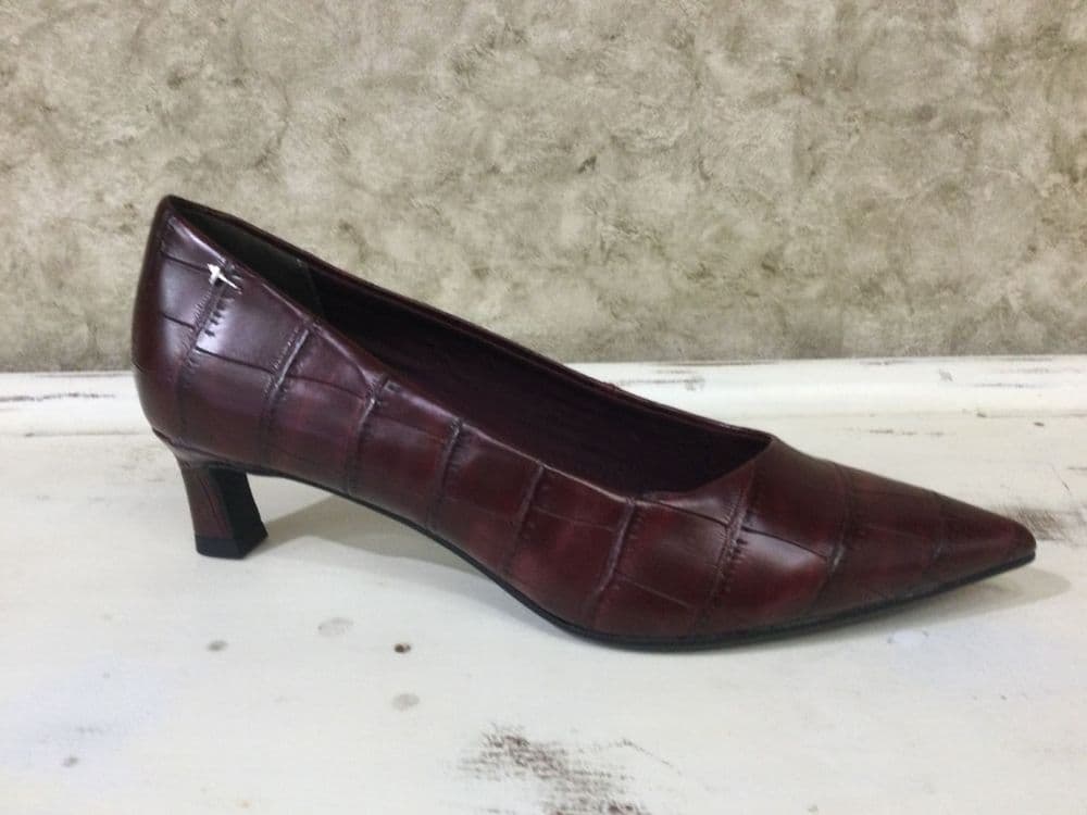 Tamaris 22351-47 31Z Burgundy Croc Low Heel Stiletto