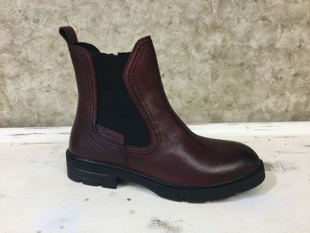 Tamaris 25422-45 Merlot Ankle Boot with Inside Zip