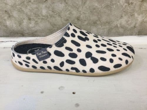 Toni Pons Maui-NM  Black & White Spots Detail Slip on Slippers
