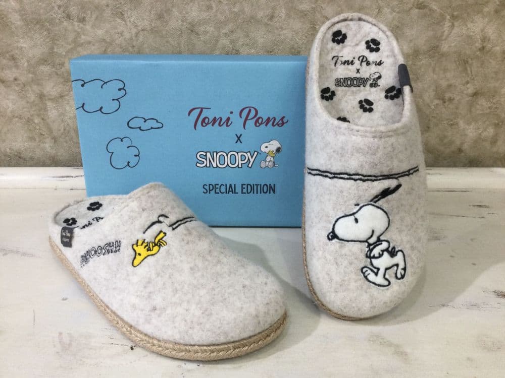 Toni Pons Snoopy Special Edition Grey Mule Slipper