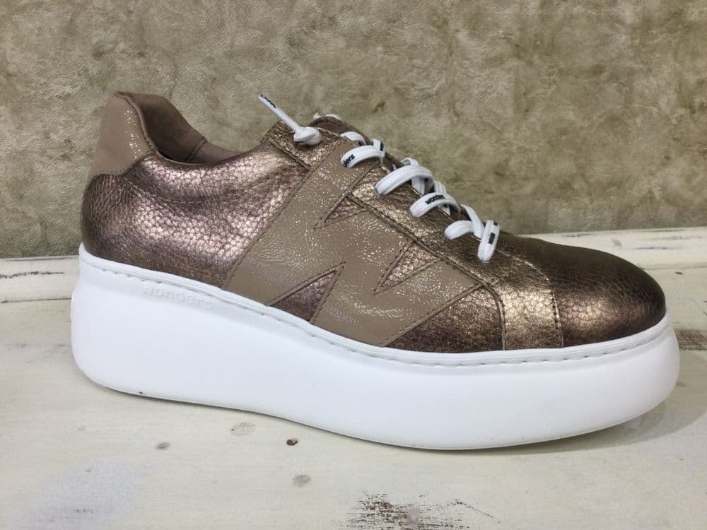 Wonders A-2660 Antique Bronze Trainer