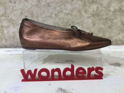 Wonders A3852 Copper Pump with Heel