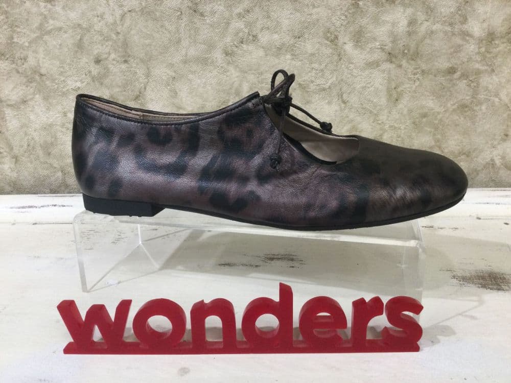 Wonders A4712 Brown Metallic Leopard Lace Shoe