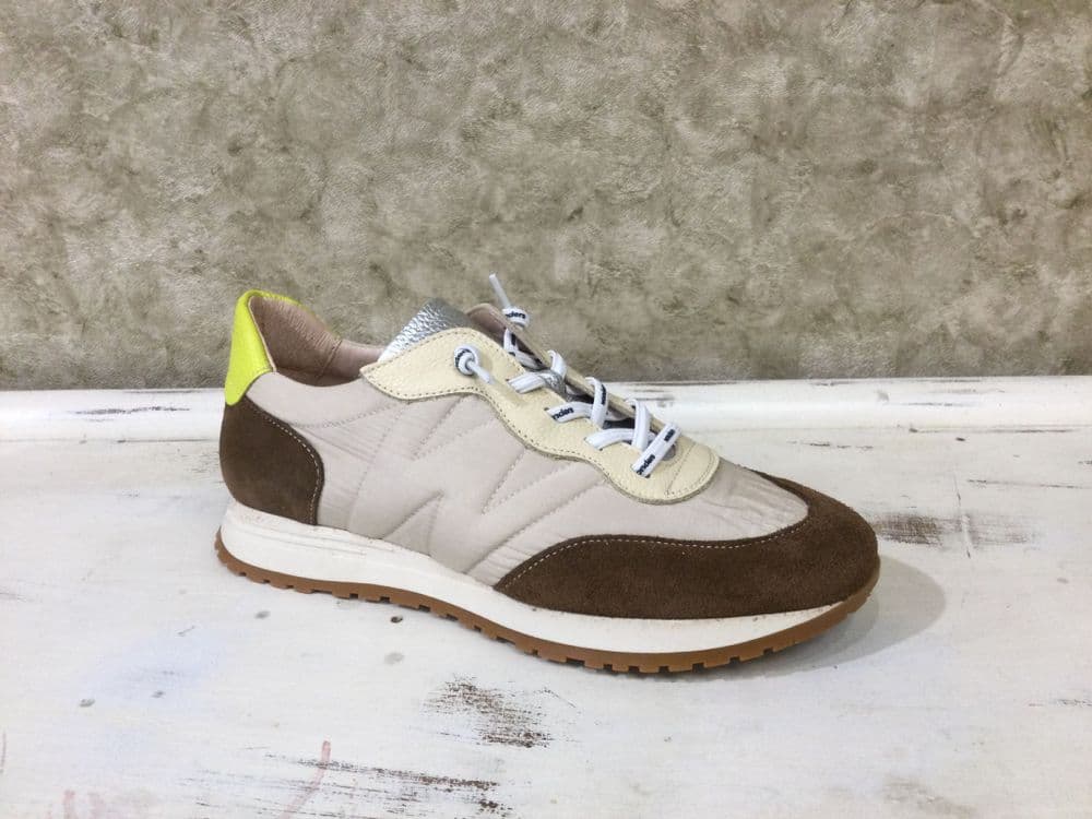 Wonders A4802 Beige & Brown Slip On Trainer