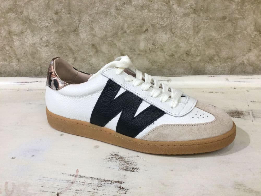 Wonders AP2001 White & Skin Mix Flat Gum Soled Lace Up Trainer