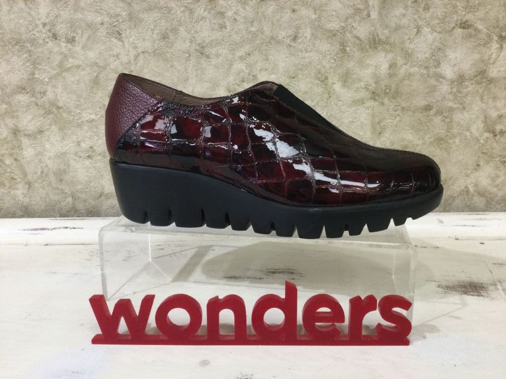 Wonders C-33340 Burgundy Slip on Wedge Shoe