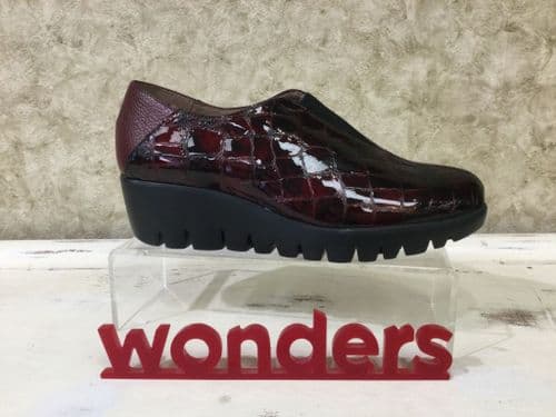 Wonders C-33340 Burgundy Slip on Wedge Shoe