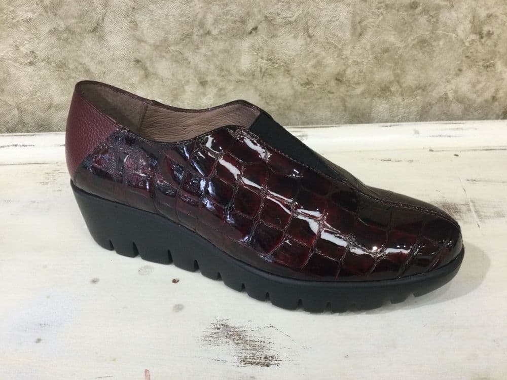 Wonders C-33340 Burgundy Slip on Wedge Shoe