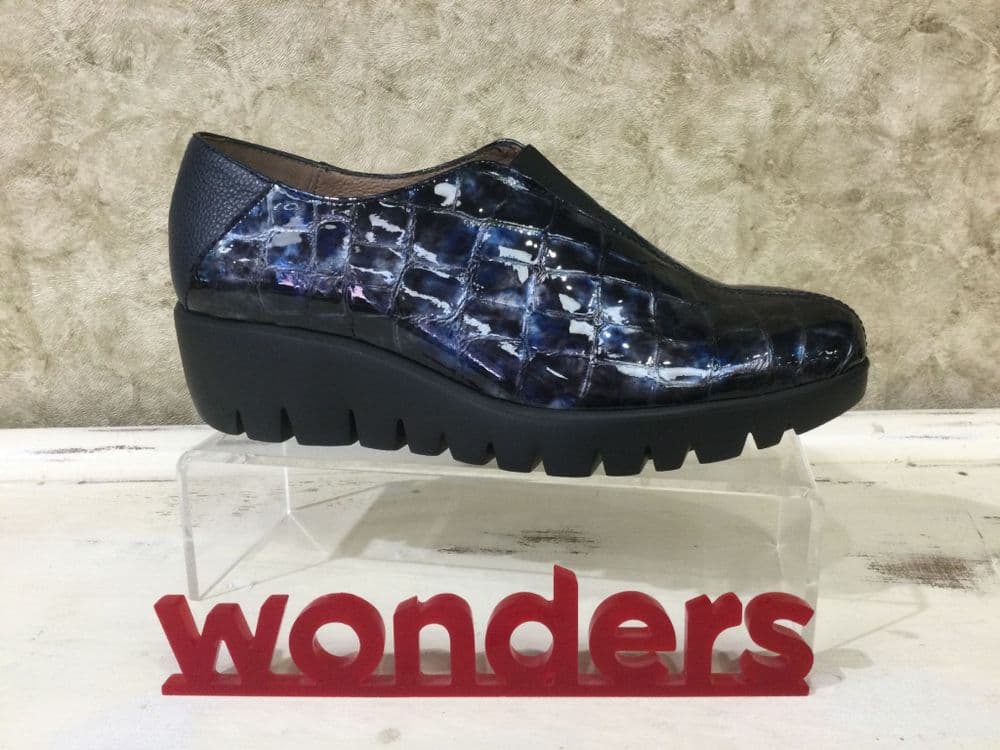 Wonders C-33340 Navy Slip on wedge Shoe