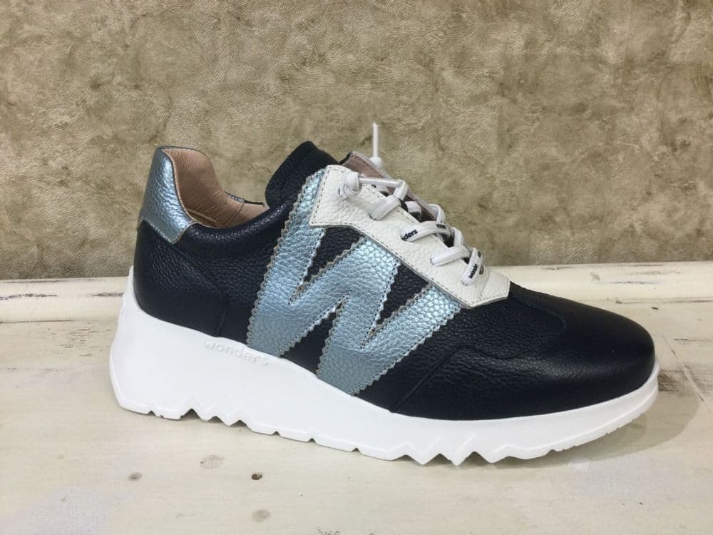 Wonders E6770 Navy & Blue Slip On Trainer