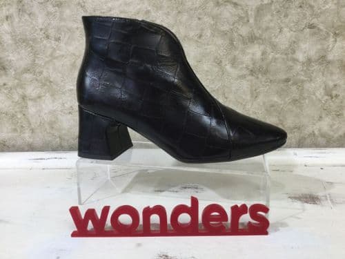 Wonders I9013 Brown Croc Heeled Ankle Boot