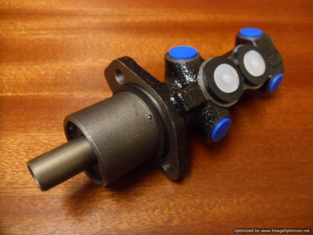 Brake Master Cylinder Bendix