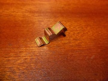 Choke  Carburettor Carb Cable Clip