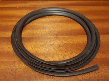 Windscreen Front Outer Finishing Trim Seal