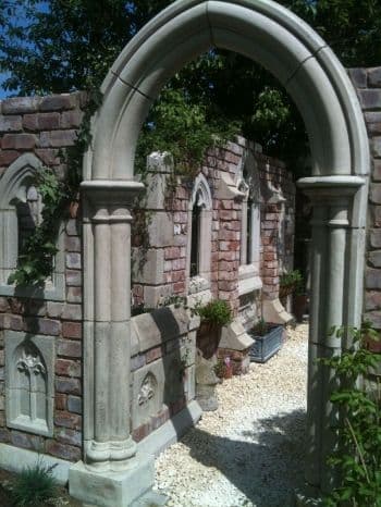 Garden Folly Gothic arch Abbey doorway (Free delivery)