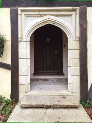 Gothic Manor arch 1.6m (Free delivery)