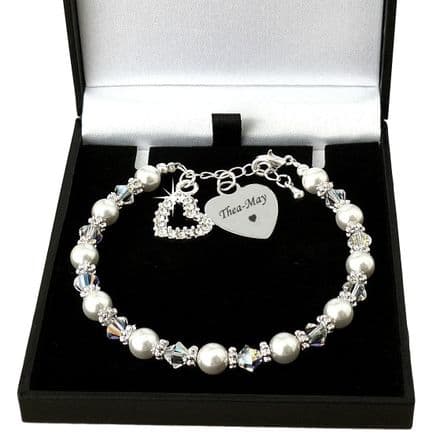 Preciosa Pearl Bracelet with Engraving