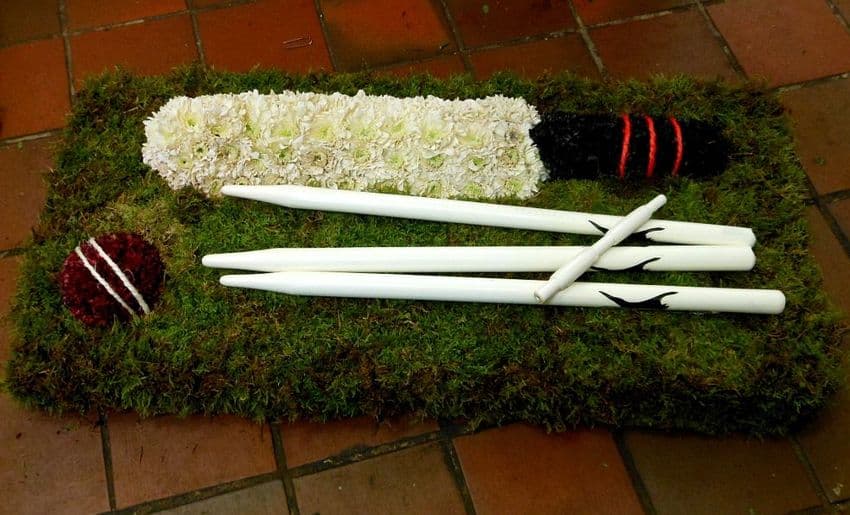 Cricket Bat Funeral Tribute Wreaths for Cricket or other sport
