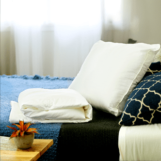 Top Grade Long-Strand Mulberry Silk-Filled Bedding Set, Single Bed Size - Silk-Filled Mattress Topper and a Silk-Filled Pillow