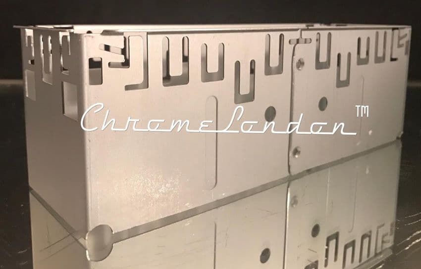 UNIVERSAL DEMI CAGE RADIO HOLDER FOR DIN 7' 'X 2'' DASH SLOTS IDEAL FOR VINTAGE CLASSIC CAR RADIOS