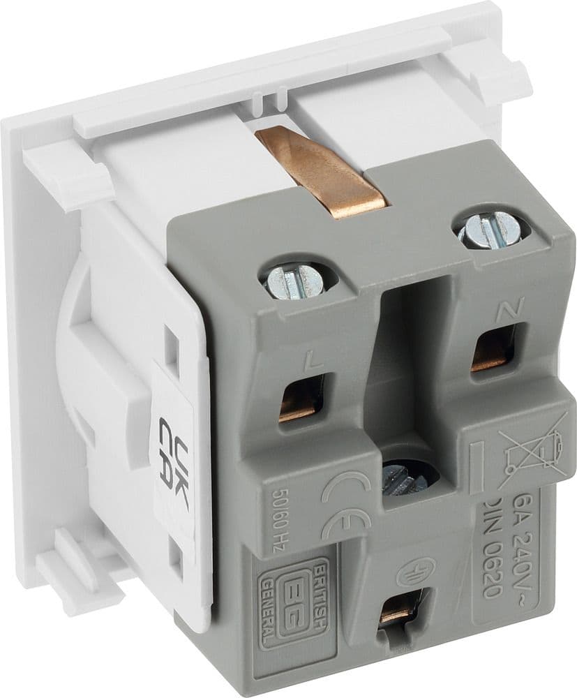 BG Electrical EMSCHSW Euro Module 16A 1 Gang Schuko Unswitched Socket ...
