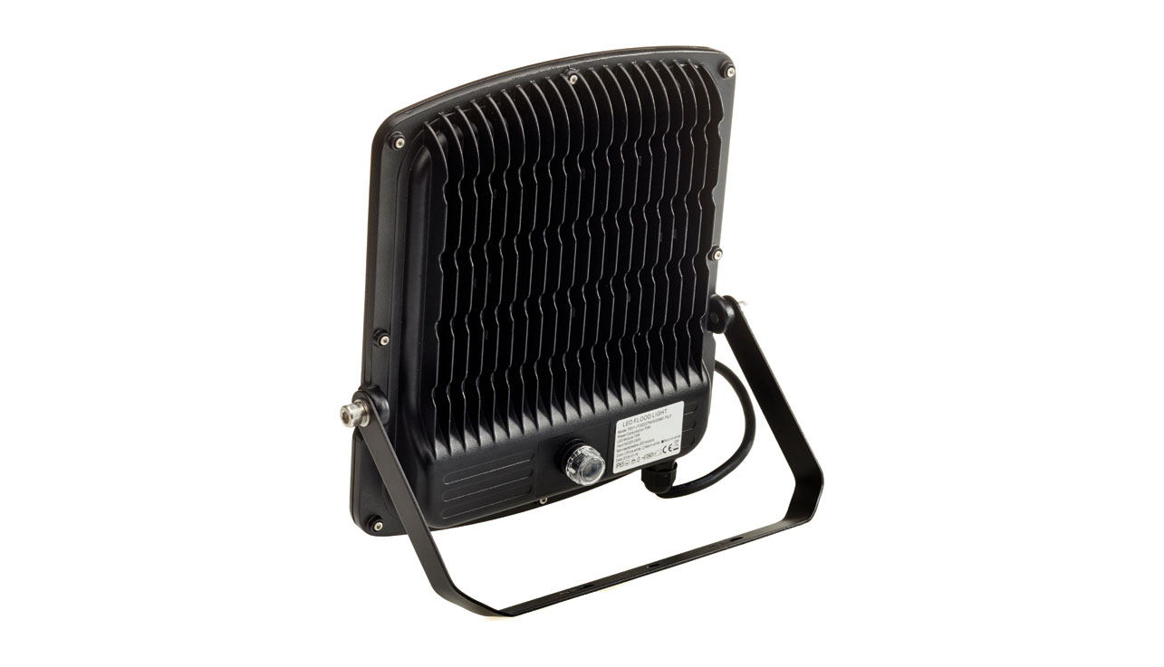 Brackenheath N6046 70W 4000K IP65 REX Slim Floodlight with Photocell 220-240V