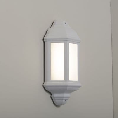 KSR Lighting KSR1151WHT Manta 10W 4000K LED Polycarbonate Half Wall Lantern White