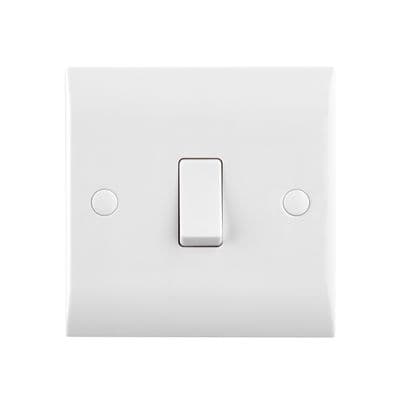 Saxby CE101 Curved Edge 10AX 1G 2-Way Switch