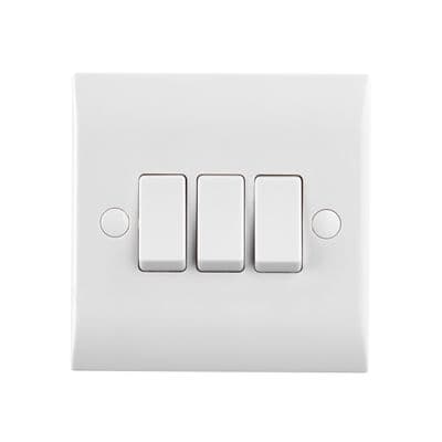 Saxby CE103 Curved Edge 10AX 3G 2-Way Switch