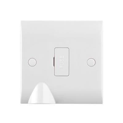 Saxby CE325 Curved Edge 13A Unswitched Fused Spur Unit with Flex Outlet