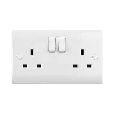 Saxby CE422 Curved Edge 13A 2G DP Switched Socket